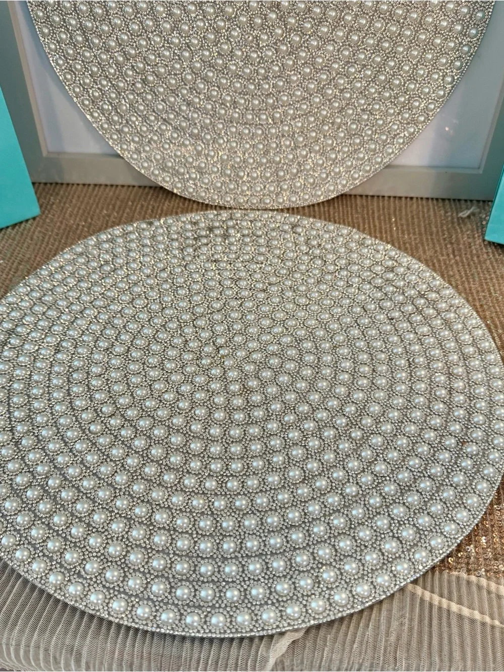 🌸H37 - Crystal and Pearl Place Mats 🩶💎🍽️🛍️(STRG)